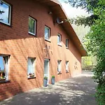 شقة Cozy Apartment With Pool & Forest