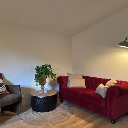Apartmán Cozy With Pool & Forest *